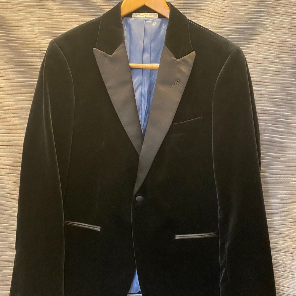 Black Velvet "Strong Suit" by Redaelli